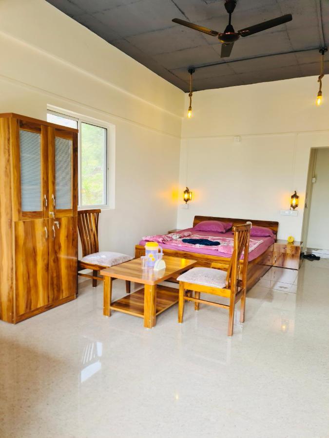 Homestay Shisha The Lake-touch Mulshi Pune